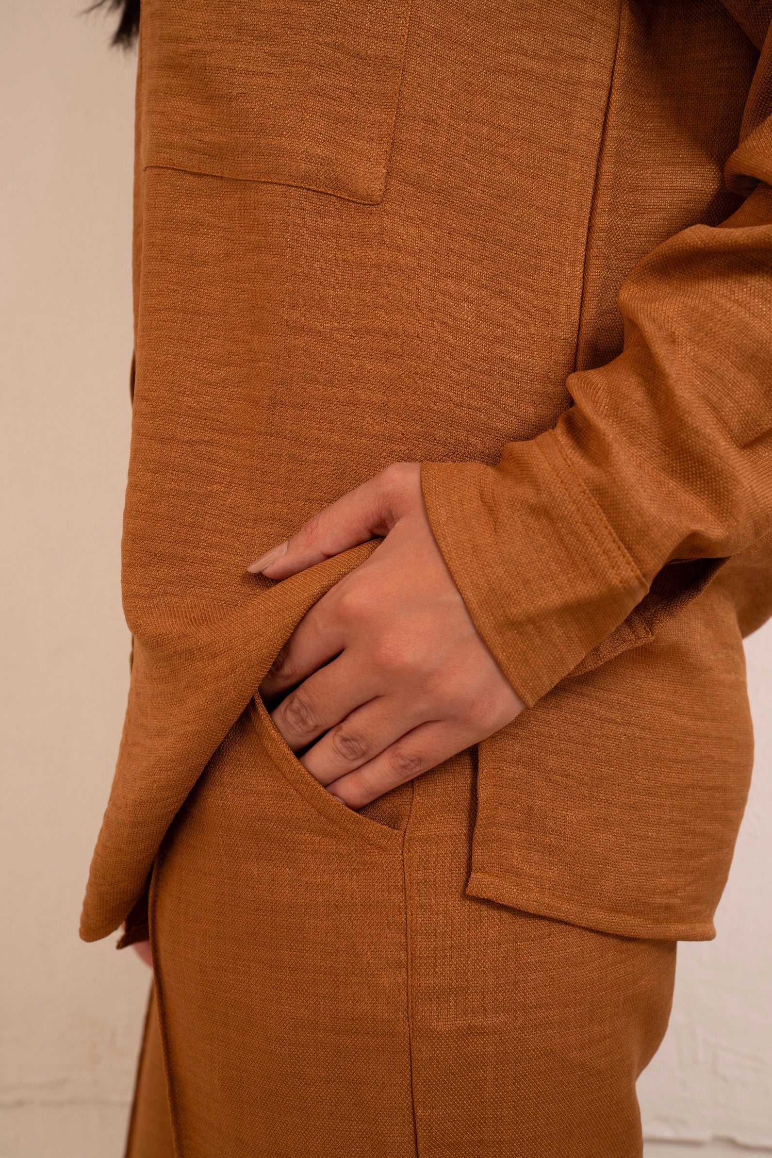 Gumus Linen Caramel Suit